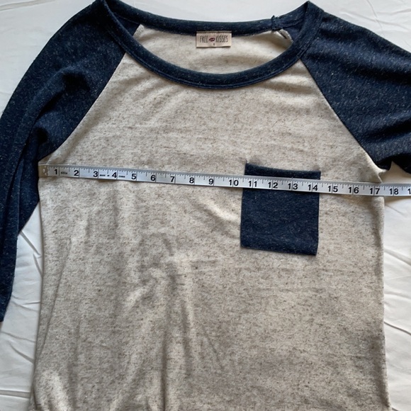 Linen-blend raglan tee - Picture 2 of 7